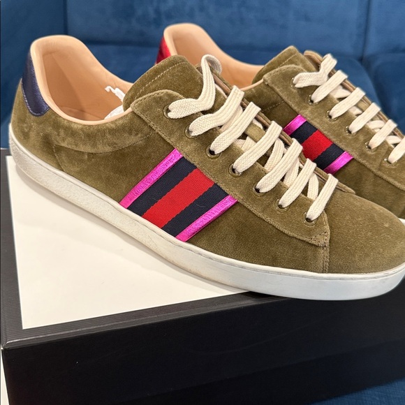 Authentic Gucci Olive Green Suede Sneakers with Red and Blue Stripes - Picture 1 of 12